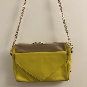 pour la victoire yellow chain strap handbag